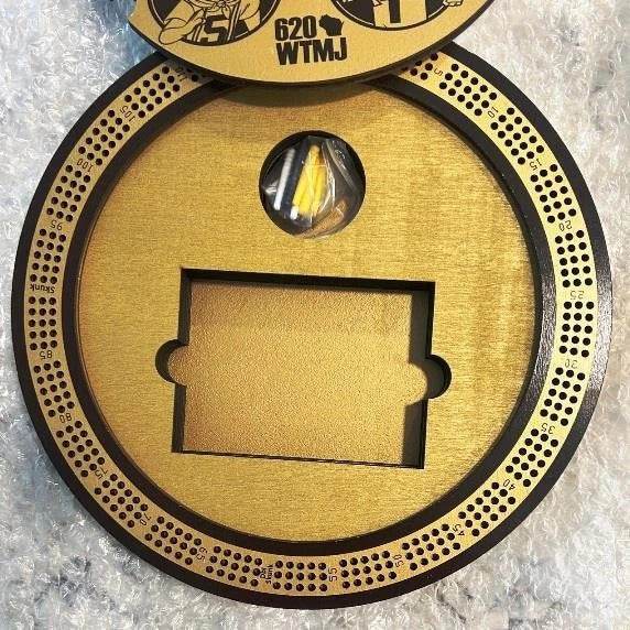 GUMOcrafts Custom Cribbage Board Game - Wooden Tabletop Game for Family & Friends - GUMOCRAFTS