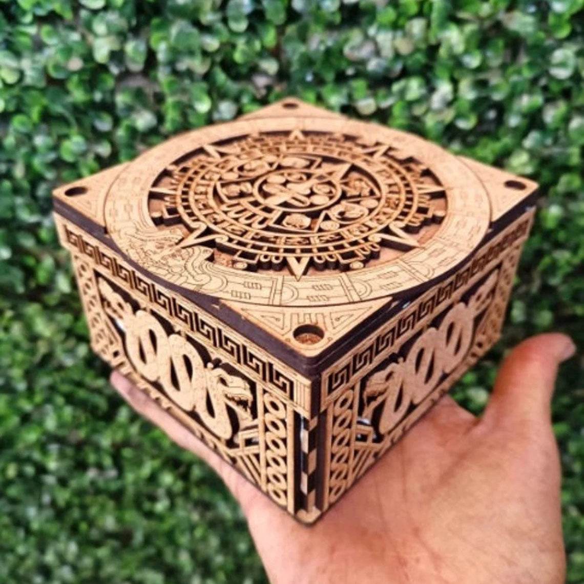Wooden Magic Puzzle Box - Secret Compartment IQ Brain Teaser - GUMOCRAFTS
